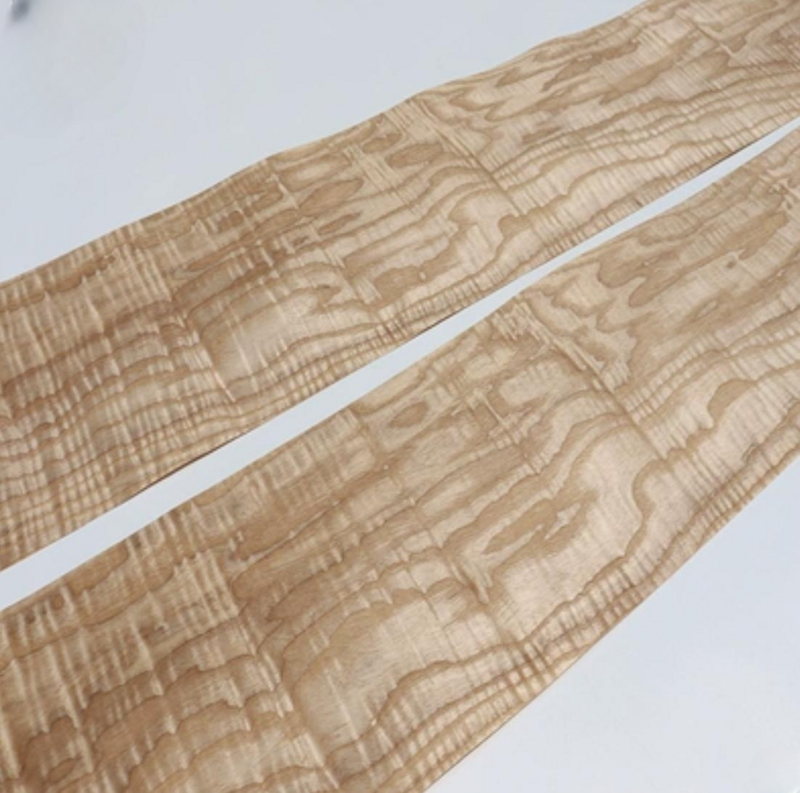 L: 2,5 metros de ancho: 180mm T: 0,25mm, hojas de chapa de madera con patrón de Fraxinus mandshurica Natural