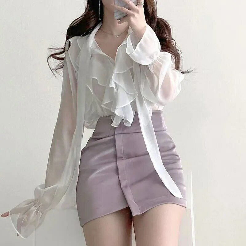Женская блуза с длинным рукавом, V-образным вырезом и пуговицами
