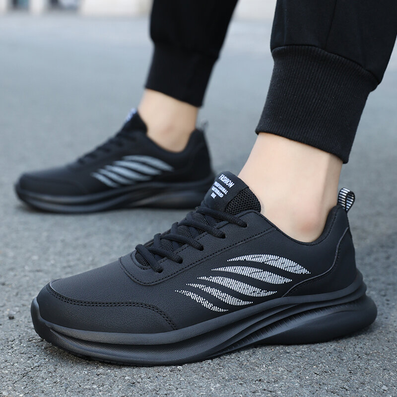 New Spring and Autumn Comfortable Men's Casual Shoes Sweatabsorbent Breathable Lightweight Sports Shoes Waterproof Outdoor Shoes