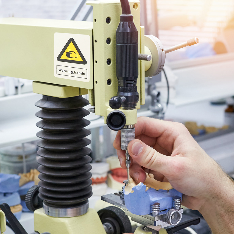 Elektrische Etiketten Aufkleber mechanische Ausrüstung Warn aufkleber Hand zerkleinerung schild