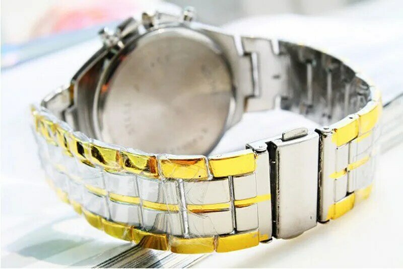 Neue Mode Männer Uhr Luxus Männer römische Ziffern Uhren Stahlband analoge Quarz Business Armbanduhr reloj para hombre de lujo
