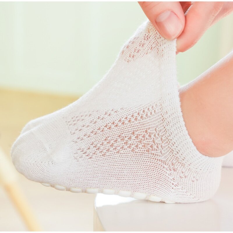 Kaus kaki lantai bayi, Kasut jala pendek anti slip warna polos musim panas lembut untuk 0-5 tahun