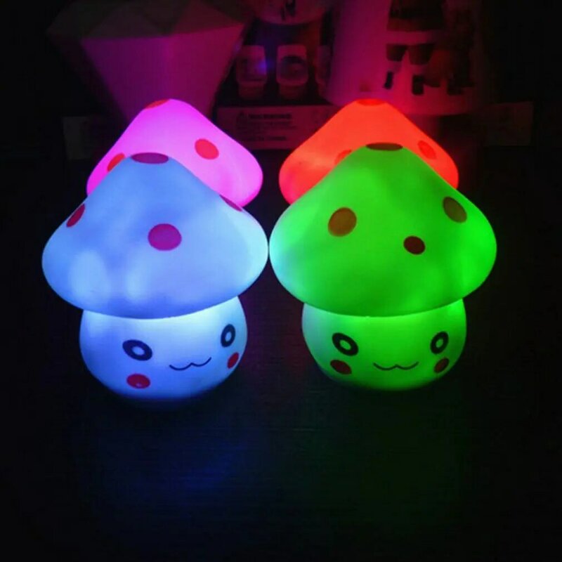 Mini lámpara LED brillante que cambia de 7 colores, luz nocturna romántica, forma de hongo, luz de concha exquisita, decoración de lámpara linda, novedad