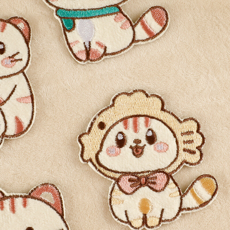 Patches de bordado dos desenhos animados, DIY, Etiqueta de pano bonito do gato, Emblema auto-adesivo, Decoração de roupas infantis