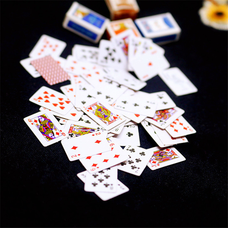 3 Set Mini Poker Bermain Kartu Gaya Acak 1:12 Lucu Miniatur Rumah Boneka Lucu Miniatur Permainan Mini Lucu Poker untuk Rumah Boneka