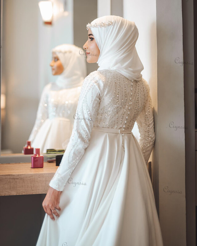 Ciynsia Simple Dubai Muslim Wedding Gowns for Bride Hijab Robe De Mariée Luxury Beads Lace A-Line Long Sleeve Bridal Dress 2024