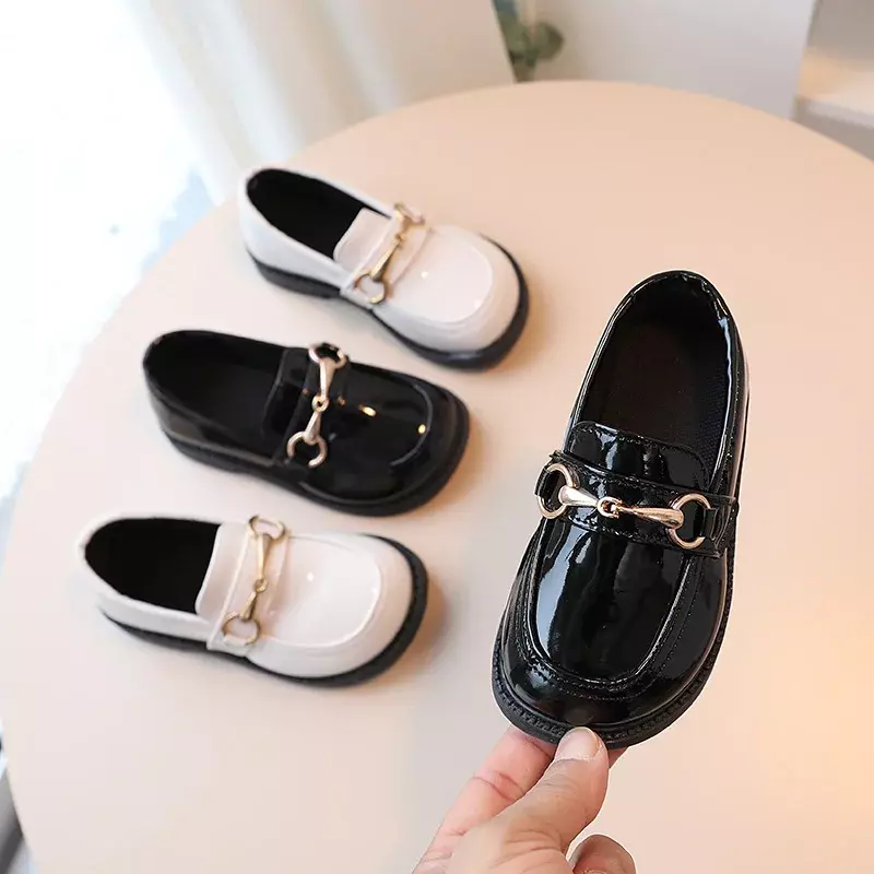 Sepatu pantofel Slip on bernafas untuk anak-anak, sepatu performa siswa anak laki-laki dan perempuan
