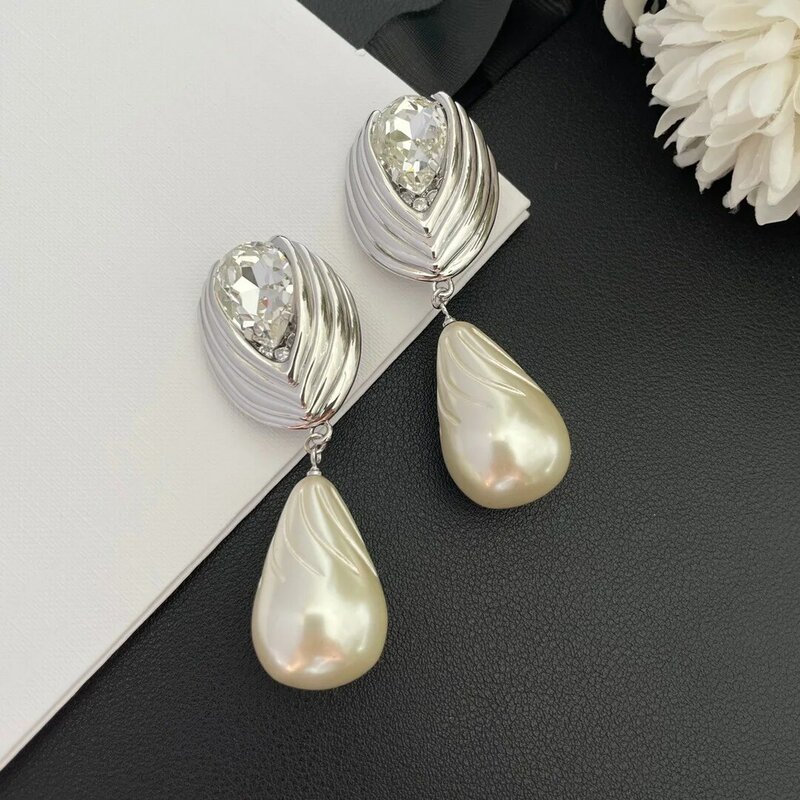Earrings Temperament Fashion Light Luxury Flower Earclips For Women Aretes De Mujer Pendientes Boucle D’Oreille Orecchini Clip