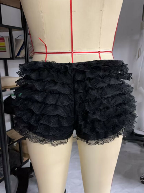 Women Lace Tierred Ruffles Shorts Lolita Y2K Kawaii Bottoms Short Pants for Streetwear Teen Girls Lounge Shorts Vintage 2000s