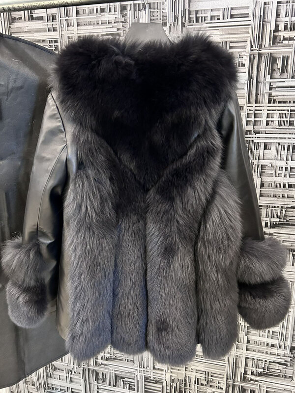 Fur coat lapel short loose version splicing cardigan design warm and comfortable 2023 winter new 1213