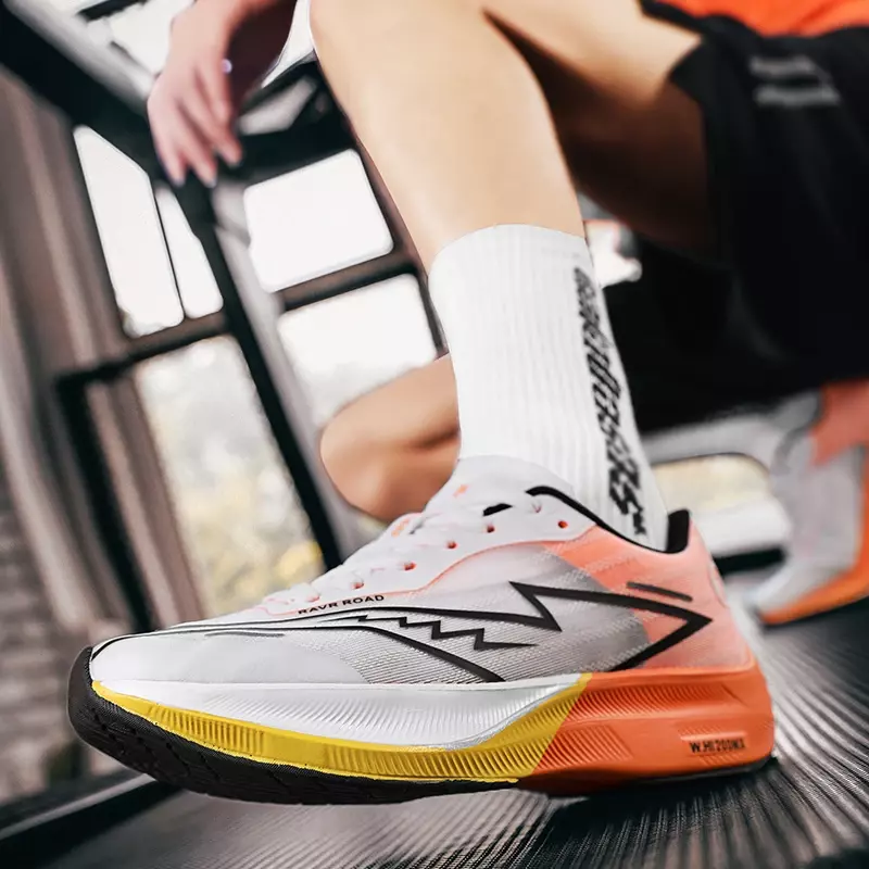 Sepatu olahraga pria dan wanita, sepatu lari pelat karbon palem penuh, sepatu latihan atletik menyerap guncangan balap maraton