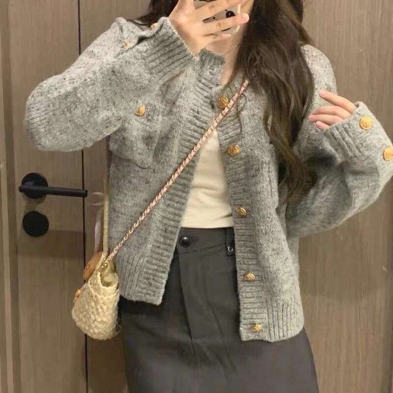 Sweater wanita, kardigan abu-abu elegan sweater Korea lembut lengan panjang mantel Vintage longgar Harajuku kancing kardigan