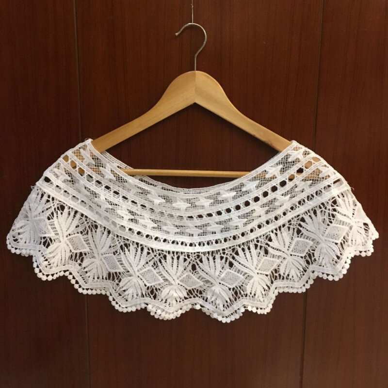 White Knitted Lace Collar Hollowed-Out Neck Jacket Strapless Flower Shawl Women'S Clothing Sewing Vest Lace Short Coat Blouse