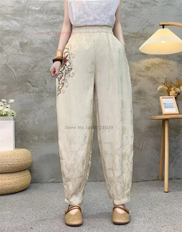 Celana panjang vintage Cina, celana panjang sembilan longgar satin bordir bunga nasional pinggang elastis tradisional 2024
