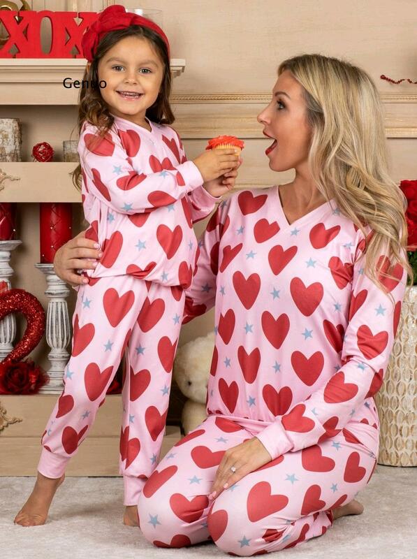 Robe de beauté européenne et américaine, pyjama de maison décontracté imprimé pour la saint-valentin, costume Parent-enfant, collection automne 2022