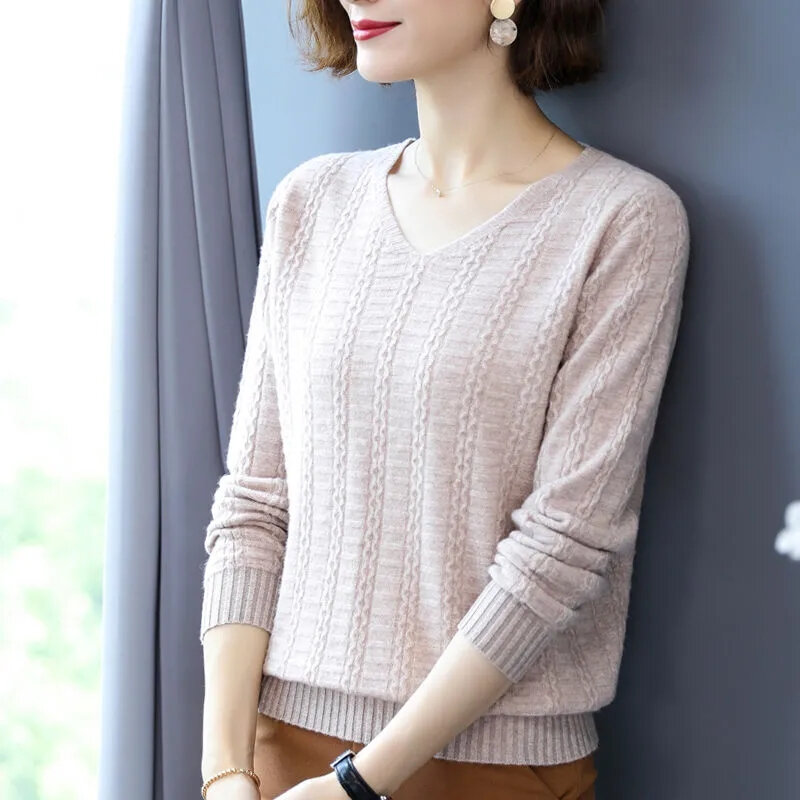 Spring and Autumn Cashmere Sweater Women's Pullover V-neck Women's Pullover Knitted Top Women's Long Sleeve Cashmere Sweater