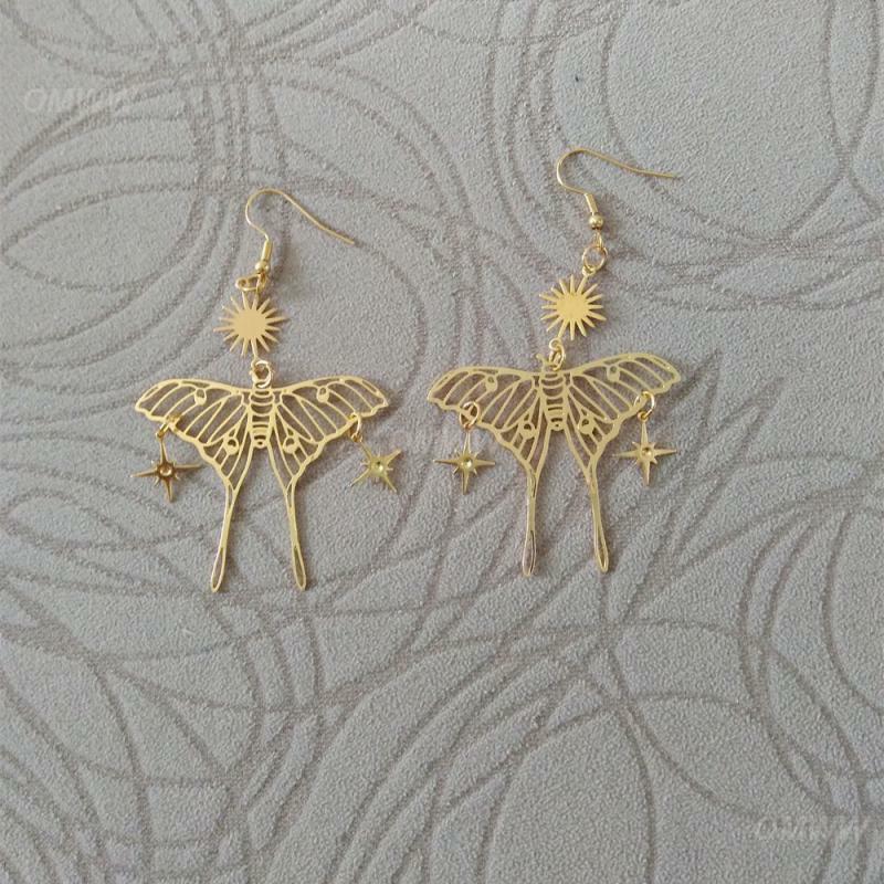 Long Butterfly Geometry Earring Does Not Fade Accessories Atmosphere Hollow Out Grace Vintage Combination Metal Fashion Pendant