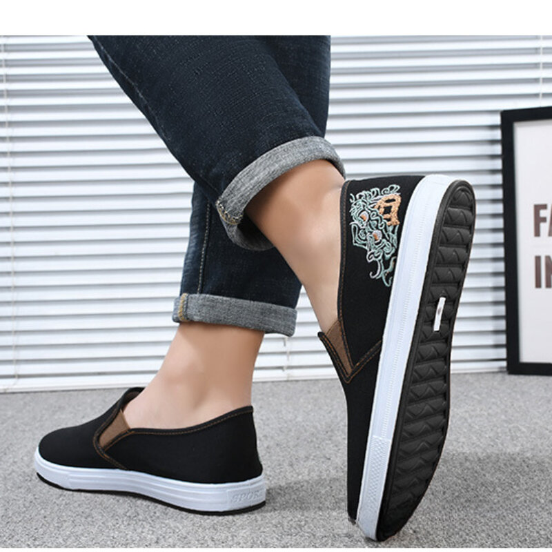 Новые мужские парусиновые туфли с вышивкой в китайском стиле с мягкой подошвой, Нескользящие и износостойкие стельки mugwort, Тканевая обувь