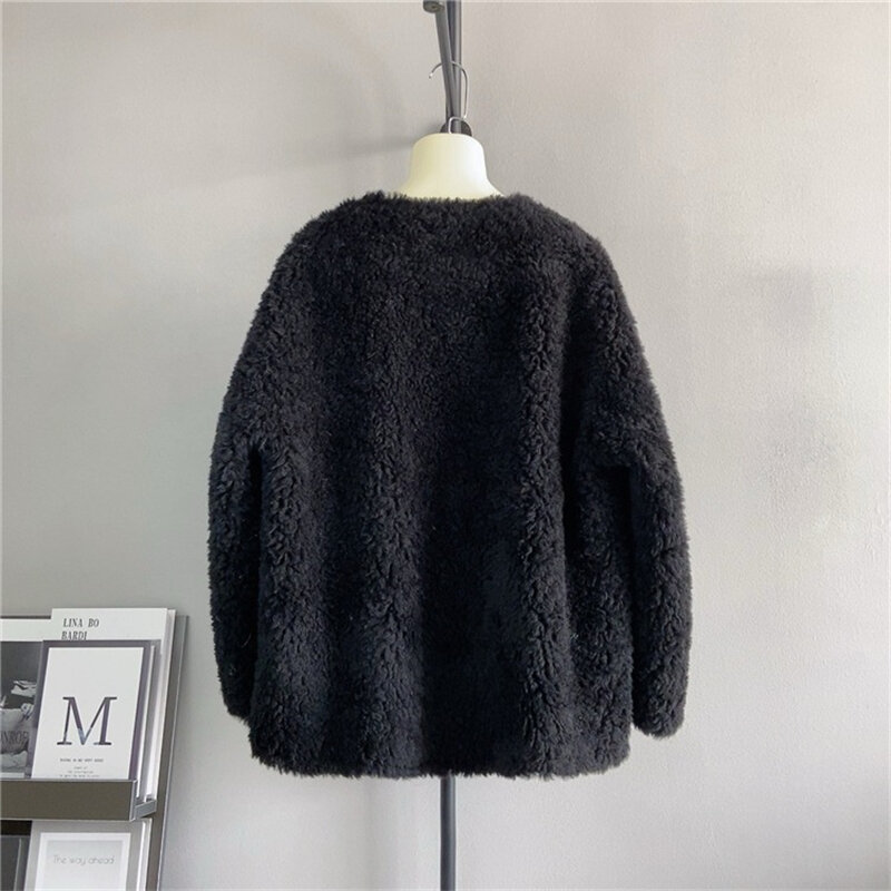 Abrigo corto de lana de oveja con cuello en V para mujer, Parka cálida de invierno, PT440