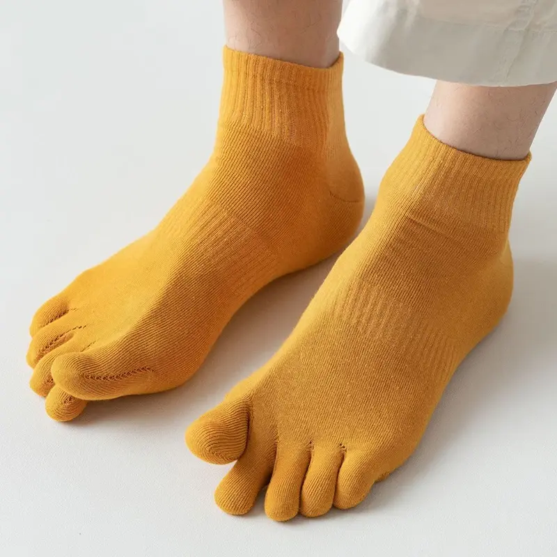 Calcetines deportivos de algodón para hombre, medias tobilleras de cinco dedos, transpirables, de malla, a la moda, absorbentes de sudor, de alta calidad