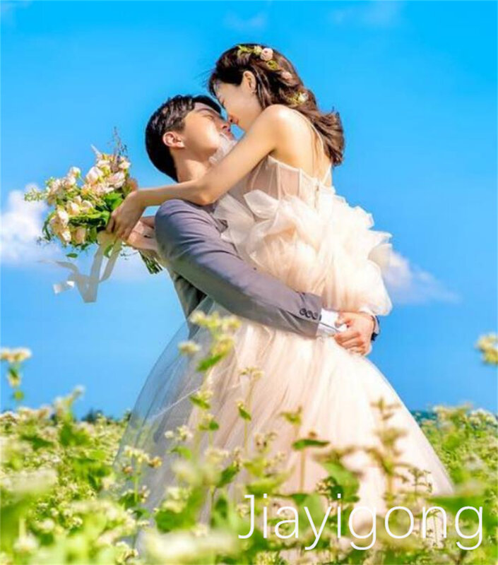 فستان مخصص A-line بدون حمّالي من Jiayigong ، فستان حفل زفاف ، أورجانزا ذو طبقات ملفوفة ، طول أرضي ، فرشاة كنس ، موضة