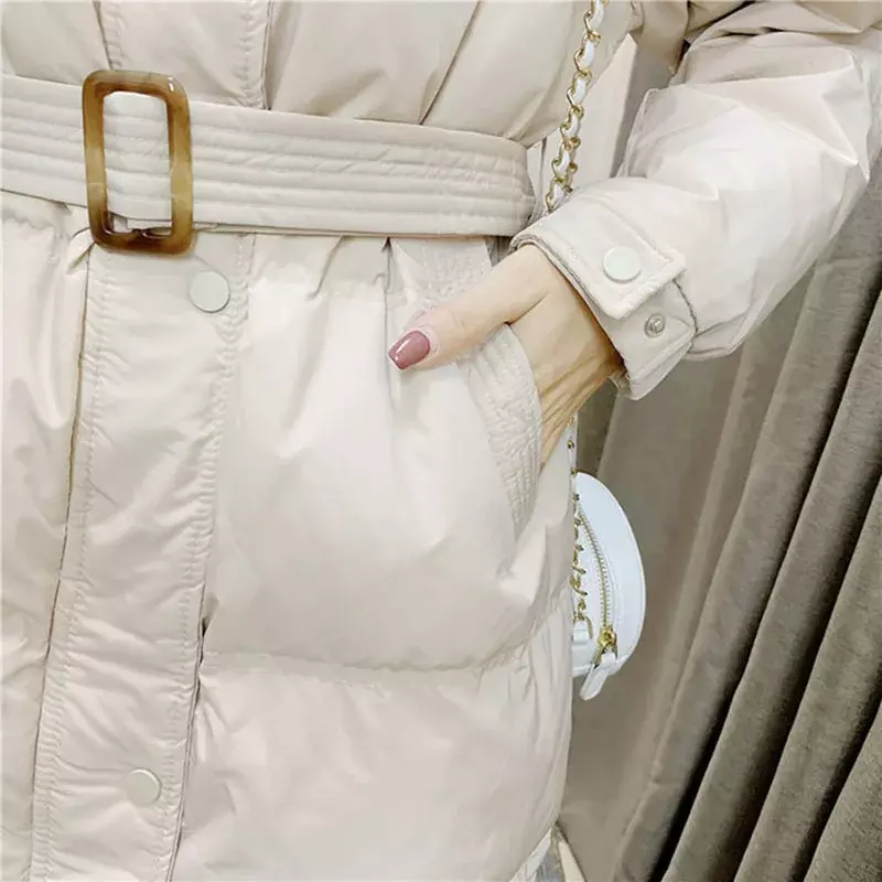 Casaco longo com capuz de pele de raposa para mulheres, jaqueta de pato branco, parkas com cintos quentes, vestuário feminino grosso, inverno, 2023