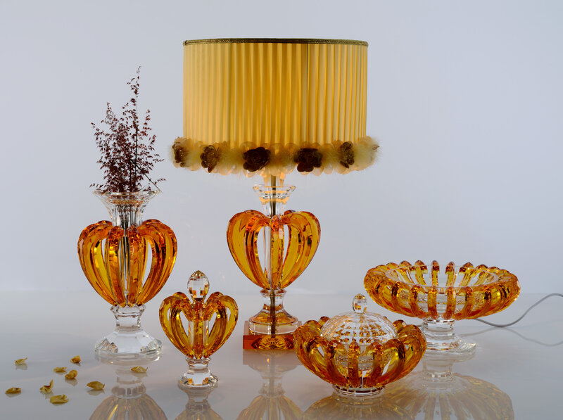 Nowe produkty Fashion Style hotelowe lampy stołowe zwykłe kryształki lampa stołowa do wystroju domu