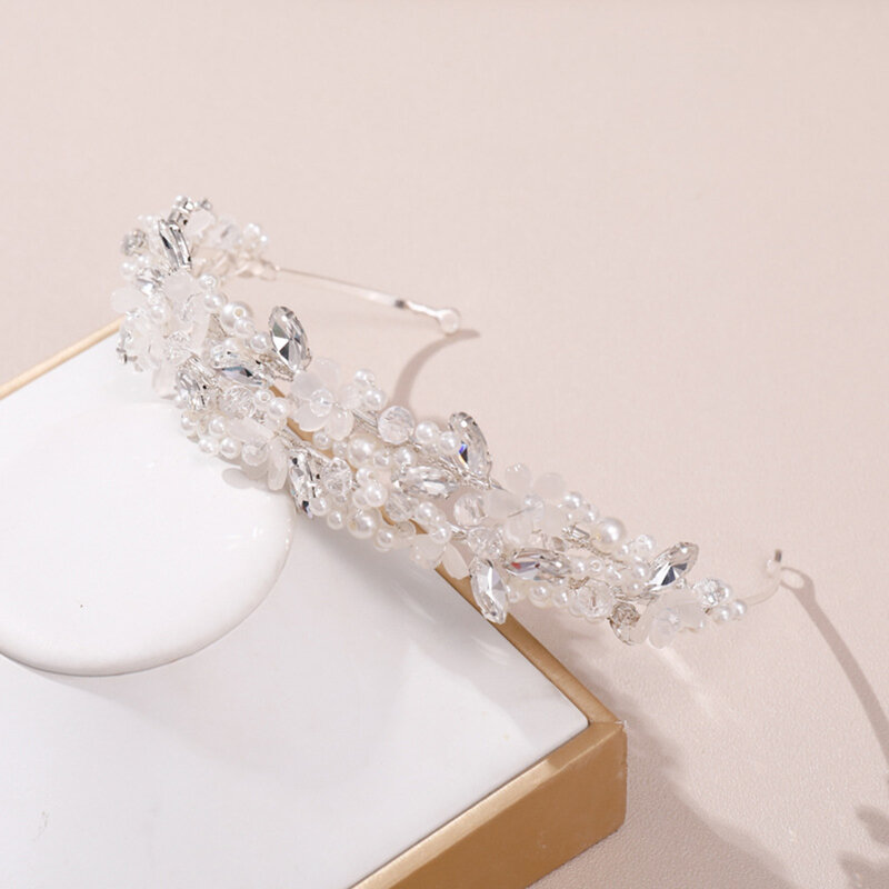 Woman's Metal Hair Hoop with Hypoallergenic White Pearls Hairband for Valentine's Day Christmas Gift