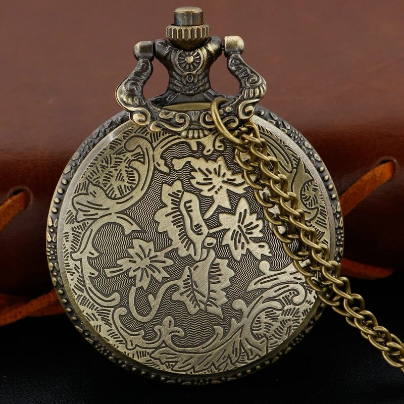 Klassische Retro titan ische 3d geprägte Logo antike Quarz Taschenuhr Paar besten Urlaub Gedenk geschenk Uhr