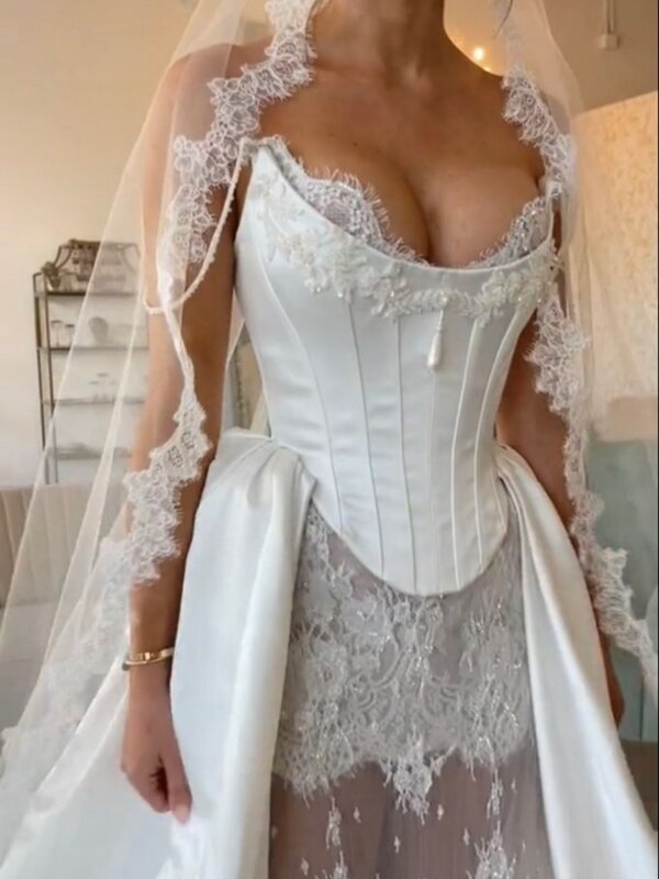 Elegantes Vestidos De Casamento A-Line, Lace Appliques, cetim vestido de noiva, Romântico Andar de comprimento Vestidos De Noiva