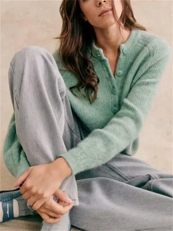 Kobiety sweter dziergany jednolity kolor na co dzień z okrągłym dekoltem miękki i wygodny 2024 nowy sweter jednorzędowy płaszcz