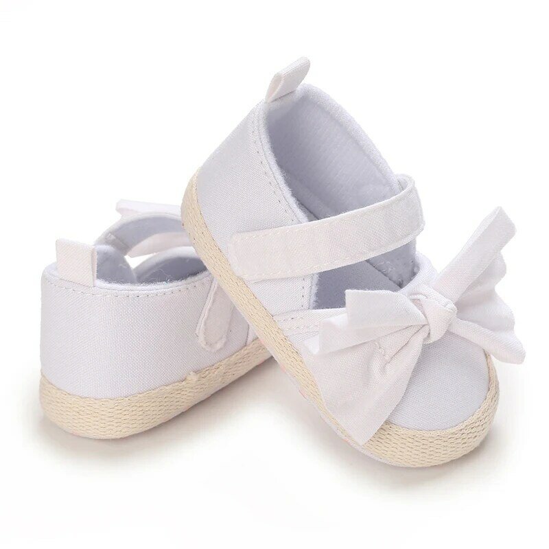 Zapatos blancos de algodón para bebé y niña, calzado Retro Para primavera y otoño, zapatos de bautismo, fondo suave, primeros pasos, 0-18 años