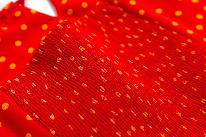 Damen rotes Kleid Sommer runder Punkt druck Kordel zug Ausschnitt Riemen Minirock von der Schulter Hüftgurt Kleid Damen bekleidung