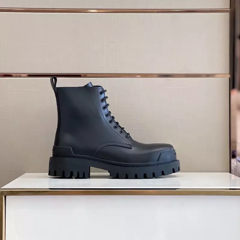 Bottes Martin en cuir décontractées pour hommes, bottes militaires populaires, style britannique, noir, haut, mode, 2023