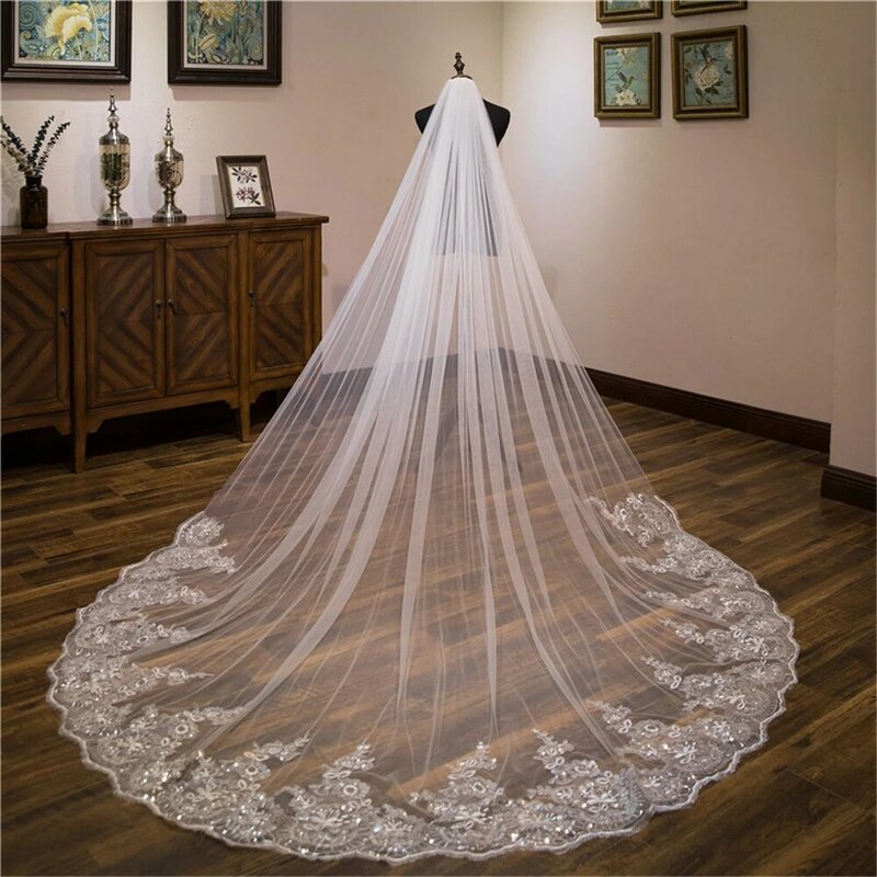 งานแต่งงานผ้าคลุมเจ้าสาวยาวหรูหราเจ้าสาว Applique Sequins สีขาว/Ivory Veil กับหวีวิหาร One-ชั้น3เมตร
