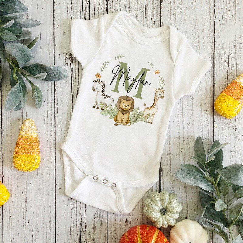 Tuta per bebè personalizzata nome personalizzato neonato Wild One pagliaccetto Safari Animals Print Outfit neonate vestiti regalo per la doccia infantile