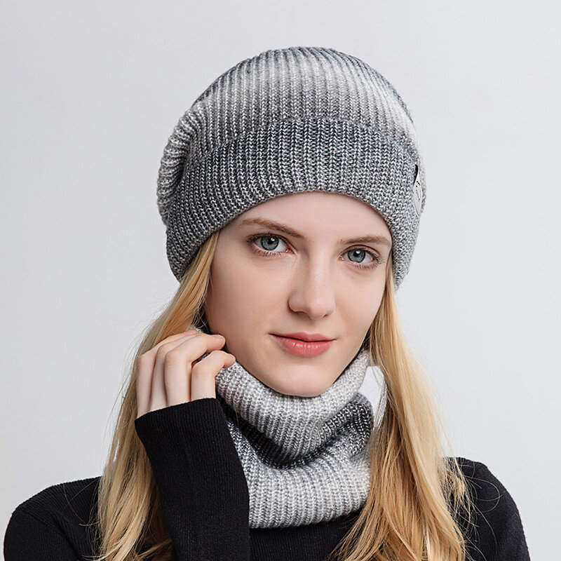 Topi kupluk rajut wanita, selendang Beanie hangat 2 buah bulu lapisan wol rajutan leher warna gradien musim dingin