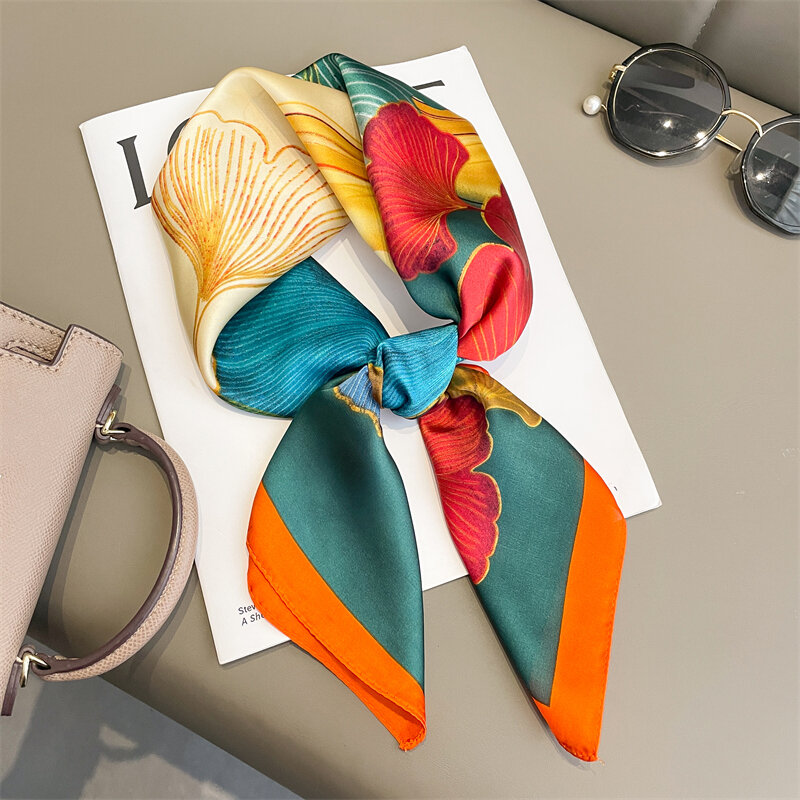 Bufanda cuadrada de seda para mujer, chales de satén, pañuelo informal, Bandana para el pelo, 70x70cm, nueva marca de lujo a la moda, 2023
