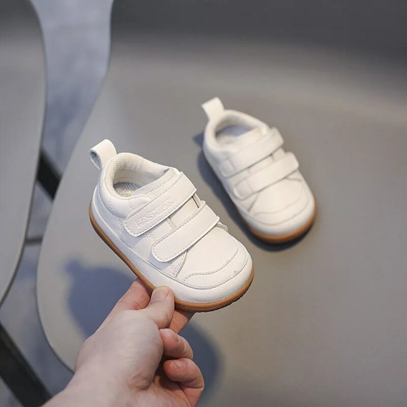Sepatu sol lembut bayi, sneaker anak-anak laki-laki perempuan ringan Anti Slip, Kasut pertama berjalan musim semi musim gugur