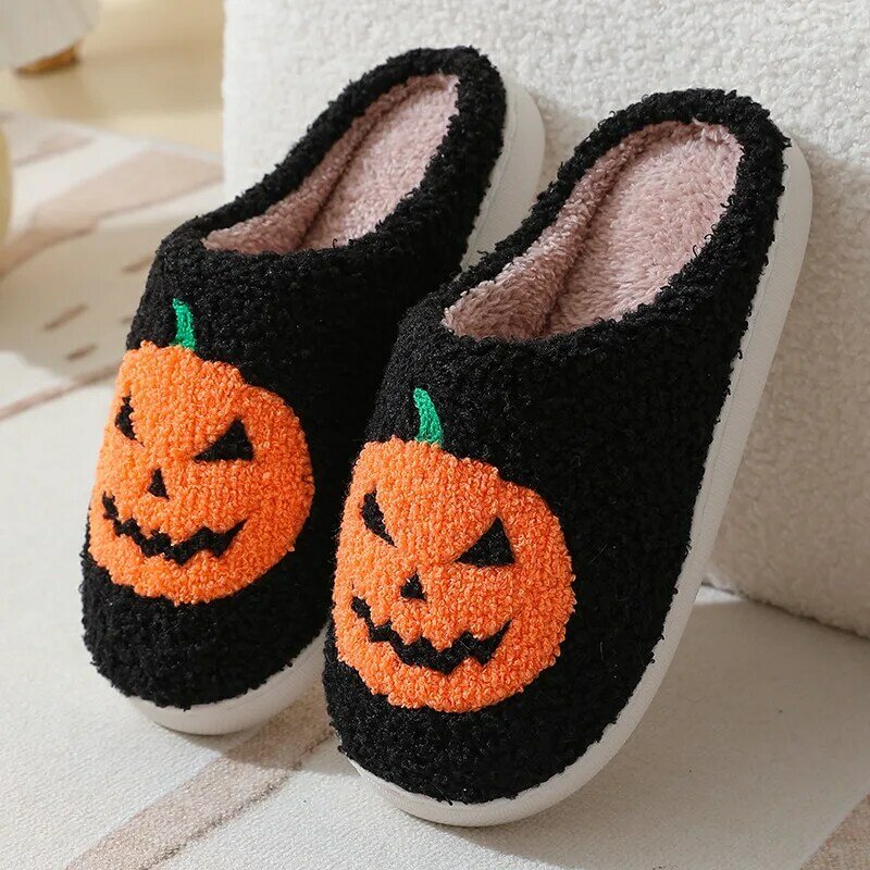 Sandal selop Halloween pria wanita, sandal flanel labu Unisex, sandal hangat mewah nyaman anti selip dalam ruangan untuk pasangan, sepatu rumah