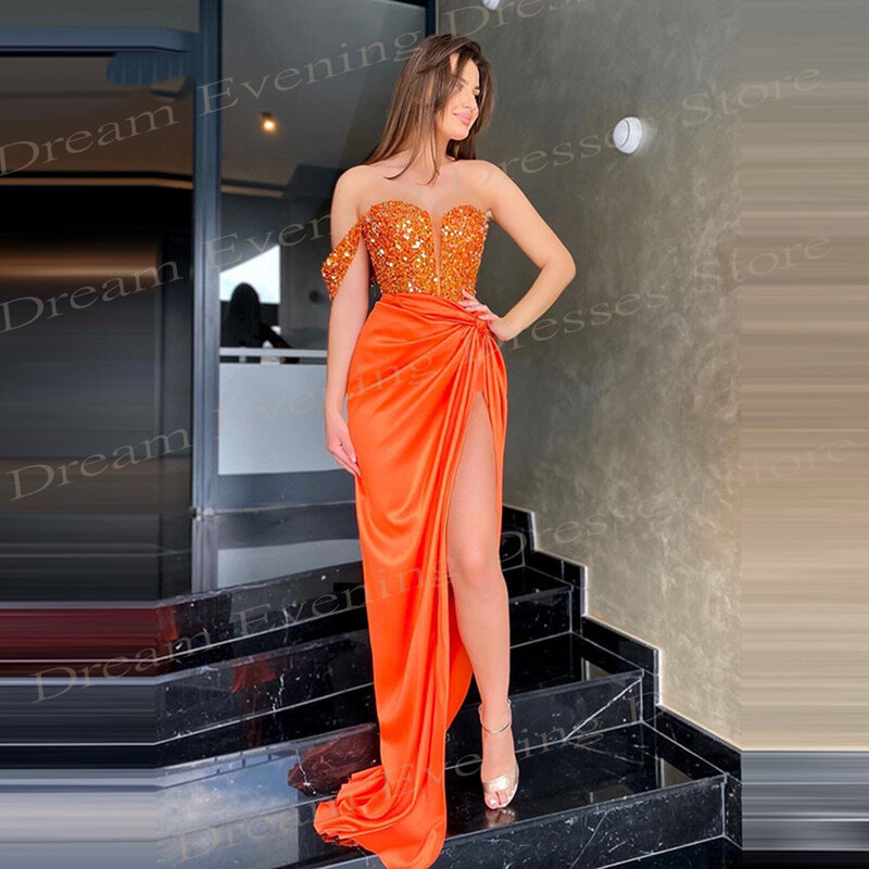 女性のためのオレンジ色の人魚の光沢のあるイブニングドレス,非対称の裸の肩のガウン,セクシーな側面のスリット,モダン,2022