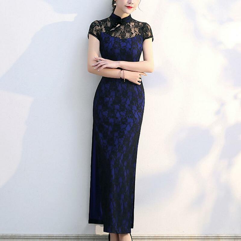 شيونغسام من الدانتيل الصيني الكلاسيكي الأنيق للنساء ، فستان طويل بياقة قائمة للسيدات ، انقسام جانبي ، كلاسيكي