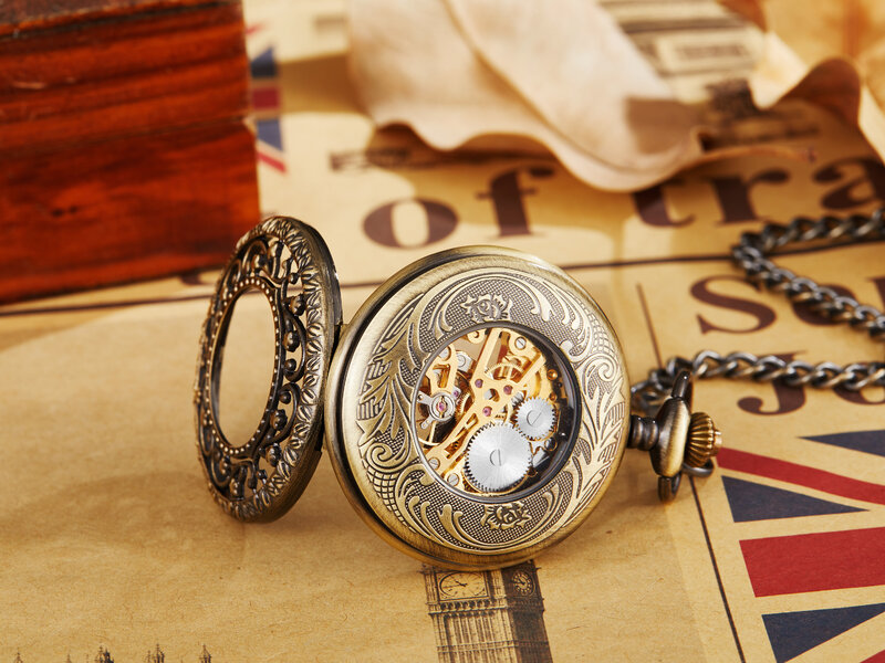 Vendita calda Vintage Flip scavato intaglio creativo orologio da tasca meccanico completamente automatico da uomo regalo di moda per feste 2024