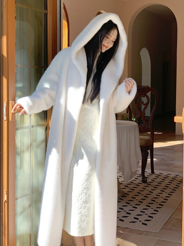 Retro ekologiczne futro płaszcz z podszewką z kapturem ciepły futrzany płaszcz biały długi typ