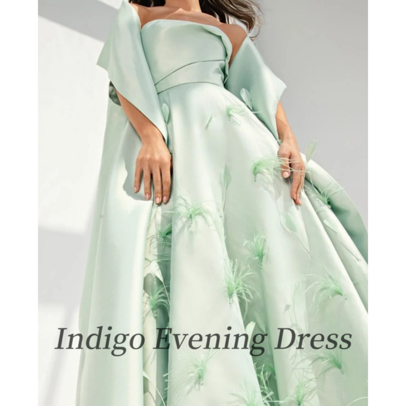 Indigo busana baru gaun Prom Satin tanpa tali dengan selendang bulu wanita acara Formal gaun pesta 2024 jubah de Soiree
