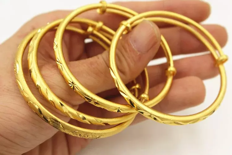 Luxury European Currency Gold Jewelry Dragon and Phoenix Ginky Star Imitation Gold Push Pull Bracelet Long term Wedding Jewelry