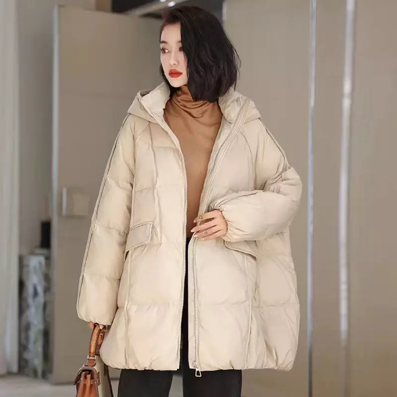 女性のための白いダックダウンフード付きジャケット、暖かい特大のふくらんでいるコート、カジュアルで厚いパーカー、女性のアウター、秋と冬、90% 暖かい、n46