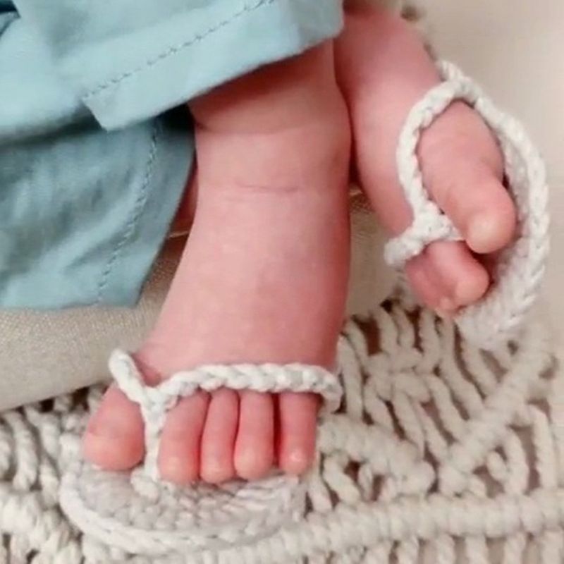 Y1UB Puntelli per fotografia neonato in unita Mini pantofole per neonati all'uncinetto Servizio fotografico Cento giorni