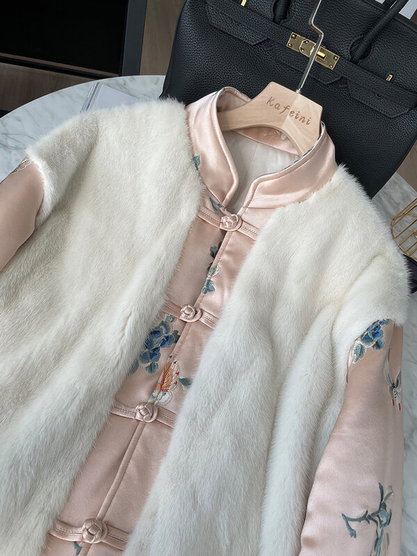 Novo todo o casaco de pele de vison algodão acolchoado roupas femininas meados de comprimento de pele de vison casaco quente bordado estilo chinês