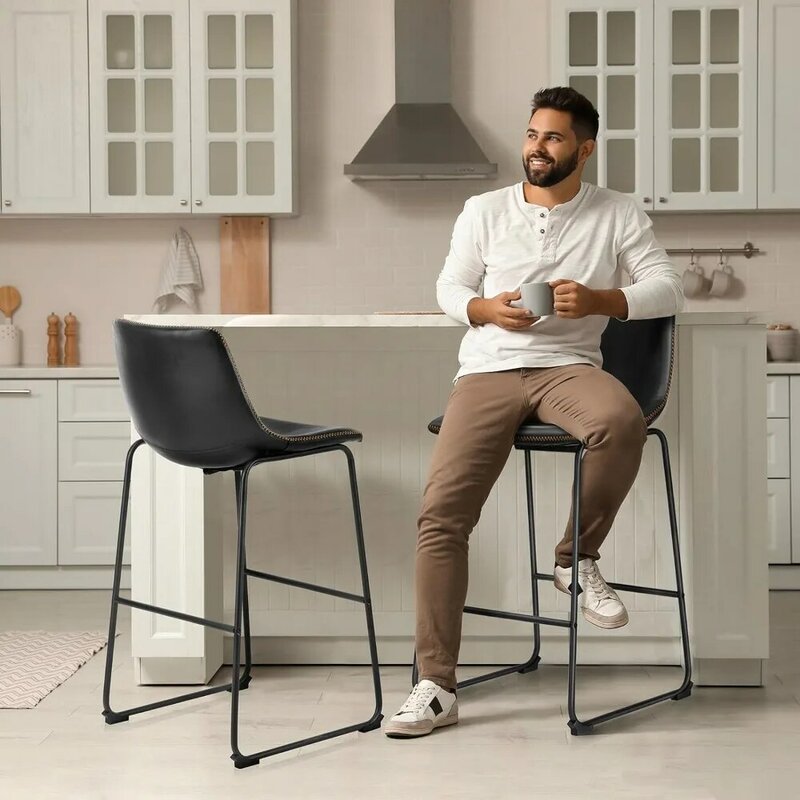 Bangku Bar tinggi konter 26 inci Set 4, kursi Bar tinggi kulit imitasi Modern dengan belakang dan kaki logam, kursi Bar untuk dapur